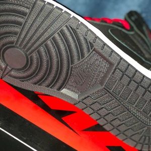 Jordan 1 Retro High Black Satin Gym Red